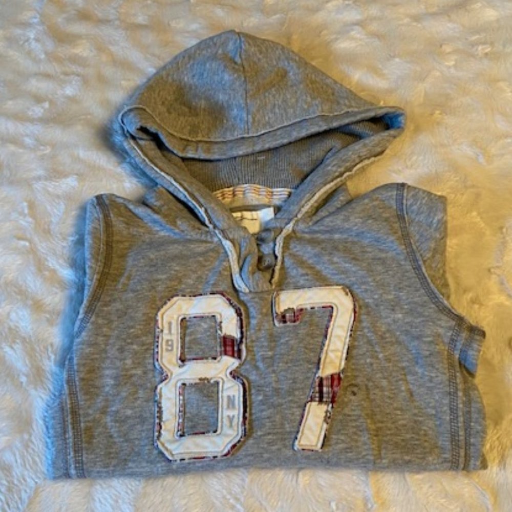 Aeropostale Grey Hoodie Ladies Junior Size Small NWOT